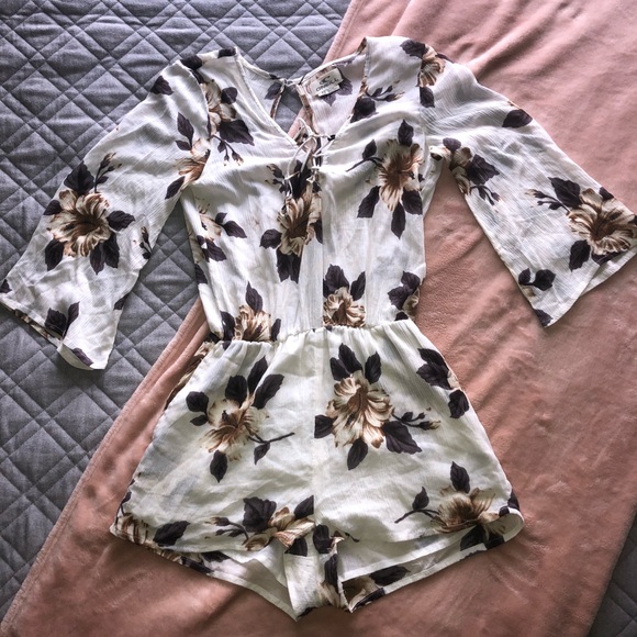 O’Neill Romper - Picture 1 of 1